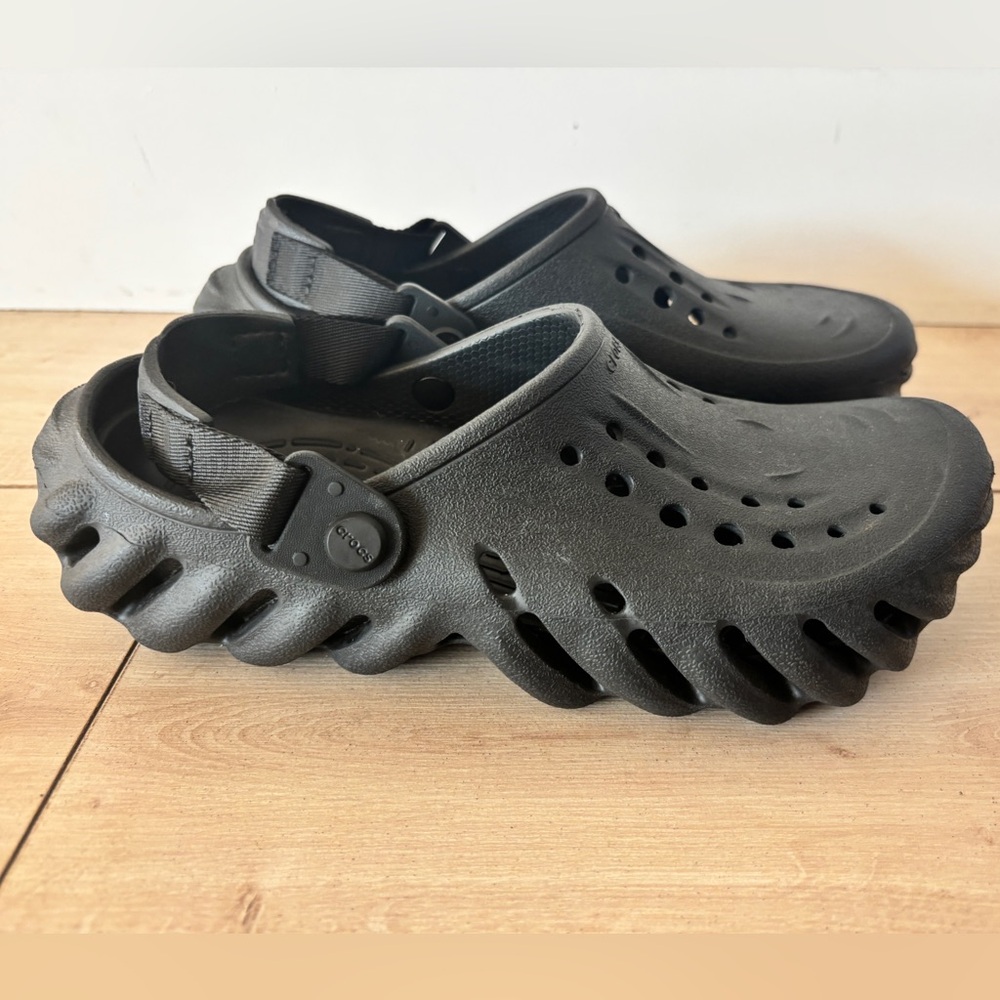 CROCS Echo Kids Shoes in Black - Picture 3 of 8